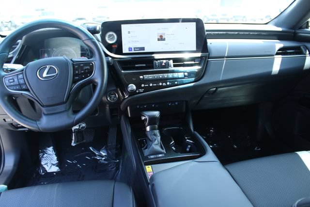 Used 2025 Lexus ES 300h w/ Premium Package FWD image 12