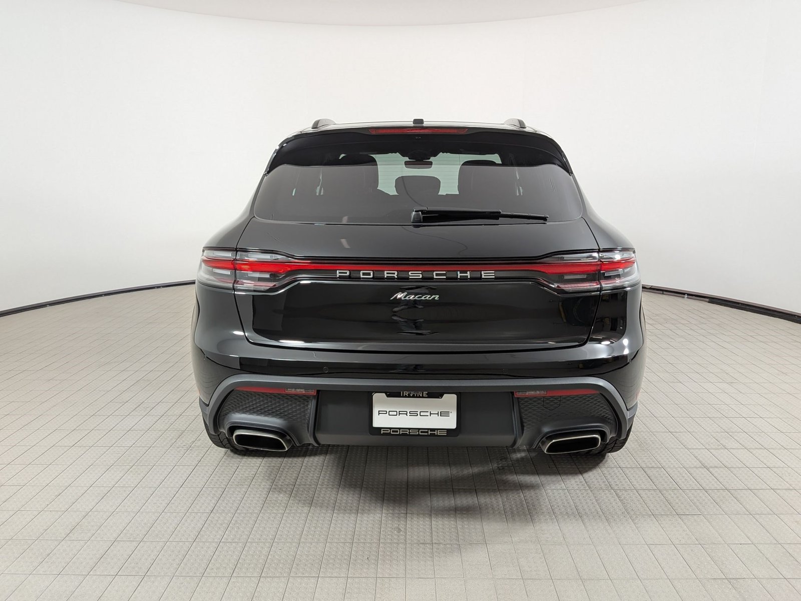 New 2026 Porsche Macan AWD/4WD image 10