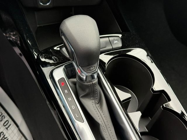 Used 2025 Chevrolet Trax LT w/ Driver Confidence Package image 22