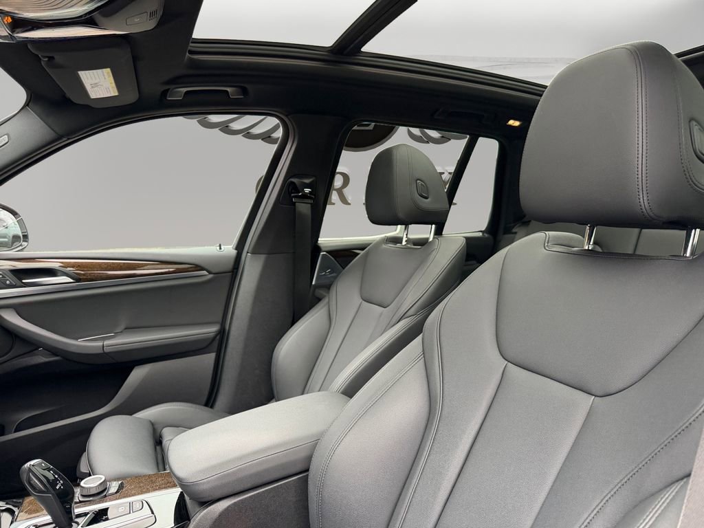 Used 2019 BMW X3 sDrive30i w/ Driving Assistance Package image 9