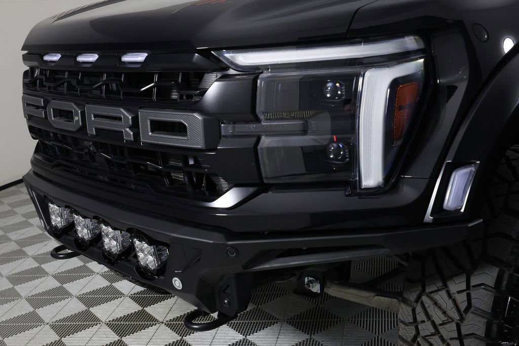 Used 2025 Ford F150 Raptor AWD/4WD image 39