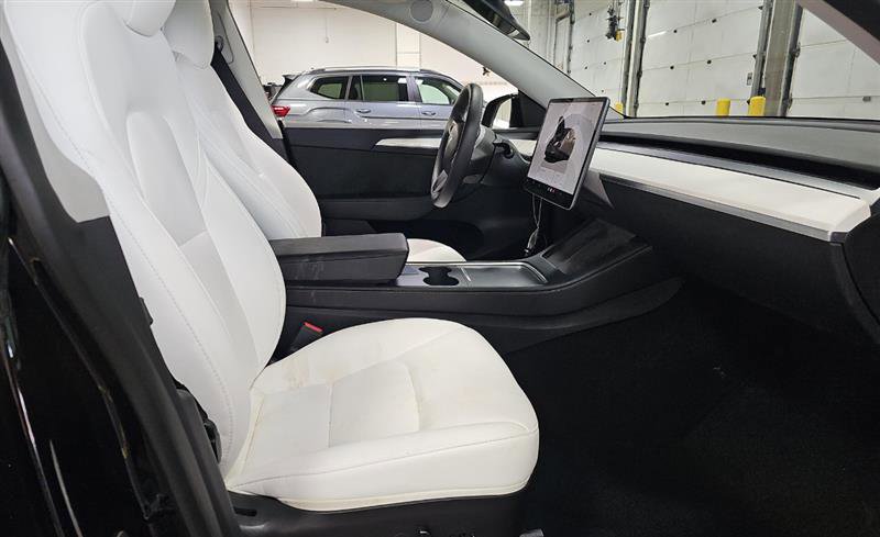 Used 2023 Tesla Model Y Long Range image 6