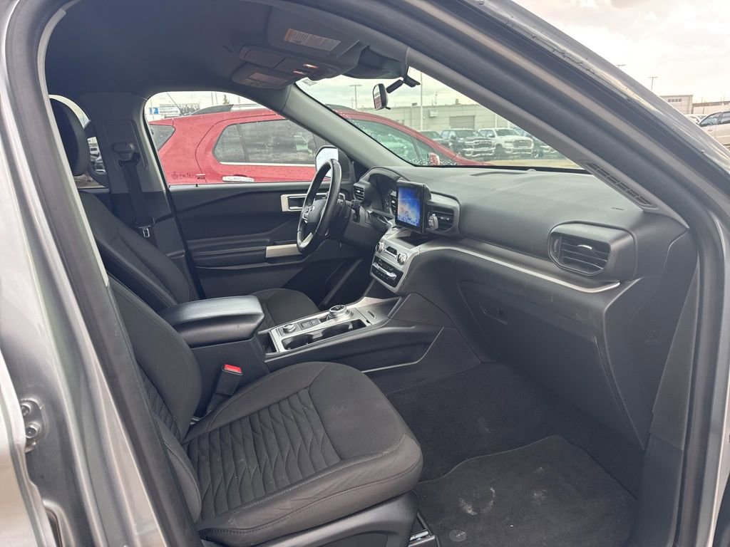 Used 2020 Ford Explorer XLT AWD/4WD image 14