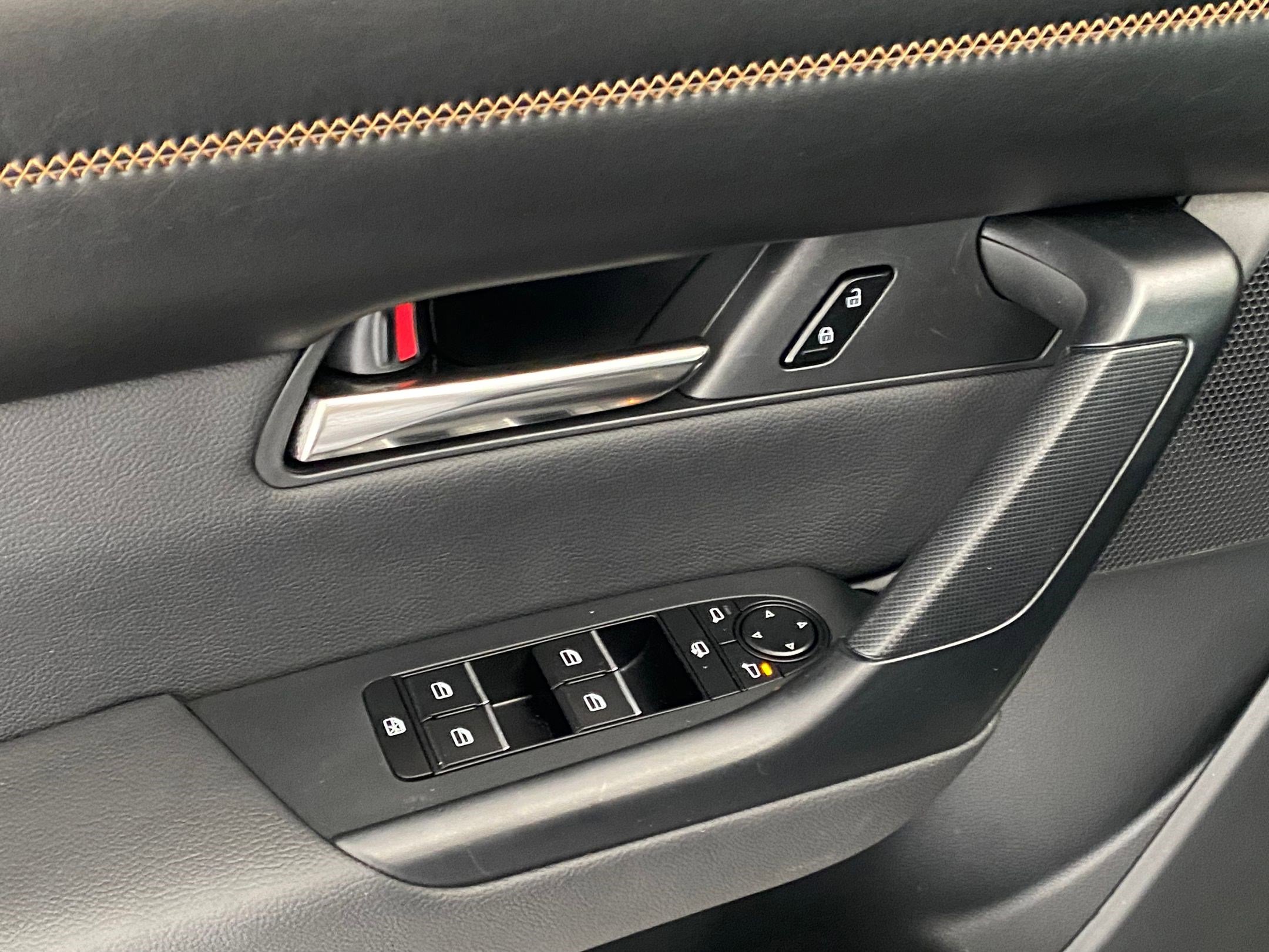 Used 2025 MAZDA CX-50 2.5 Hybrid w/ Cargo Package image 24