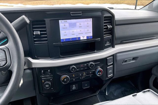 Used 2025 Ford F250 XLT image 6