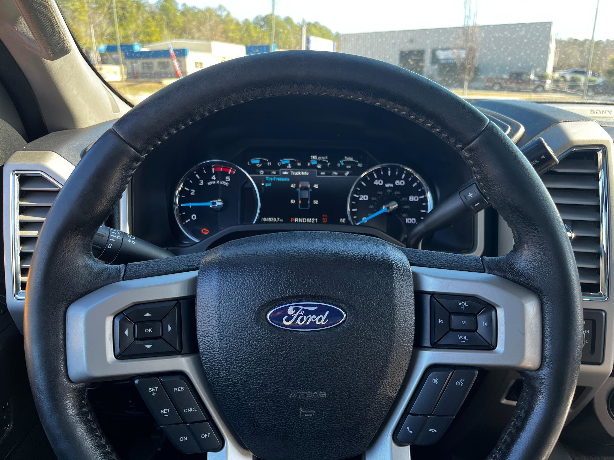 Used 2017 Ford F250 Lariat w/ Lariat Ultimate Package image 33