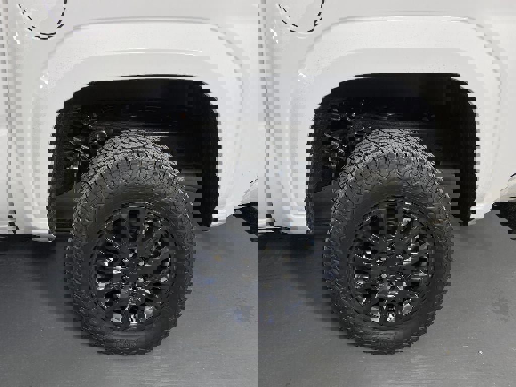 New 2025 Toyota Tacoma SR5 image 28