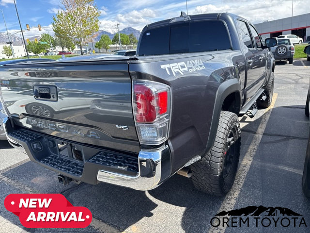 Used 2022 Toyota Tacoma TRD Off-Road image 12