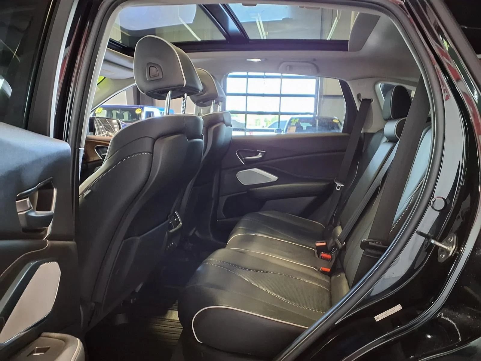 Used 2020 Acura RDX AWD w/ Advance Package image 13