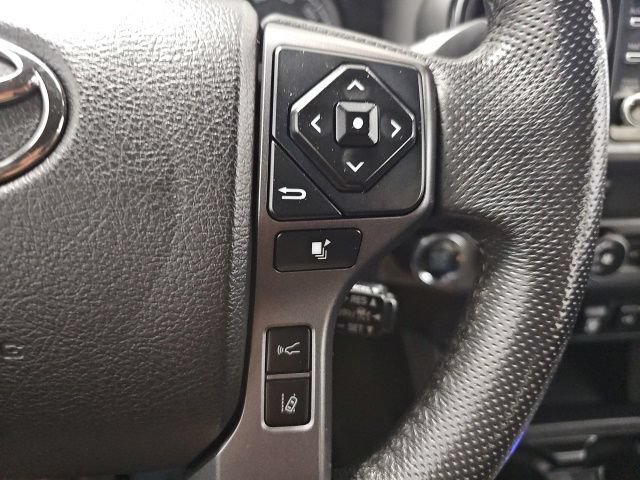 Used 2020 Toyota Tacoma TRD Off-Road w/ Technology Package AWD/4WD image 19