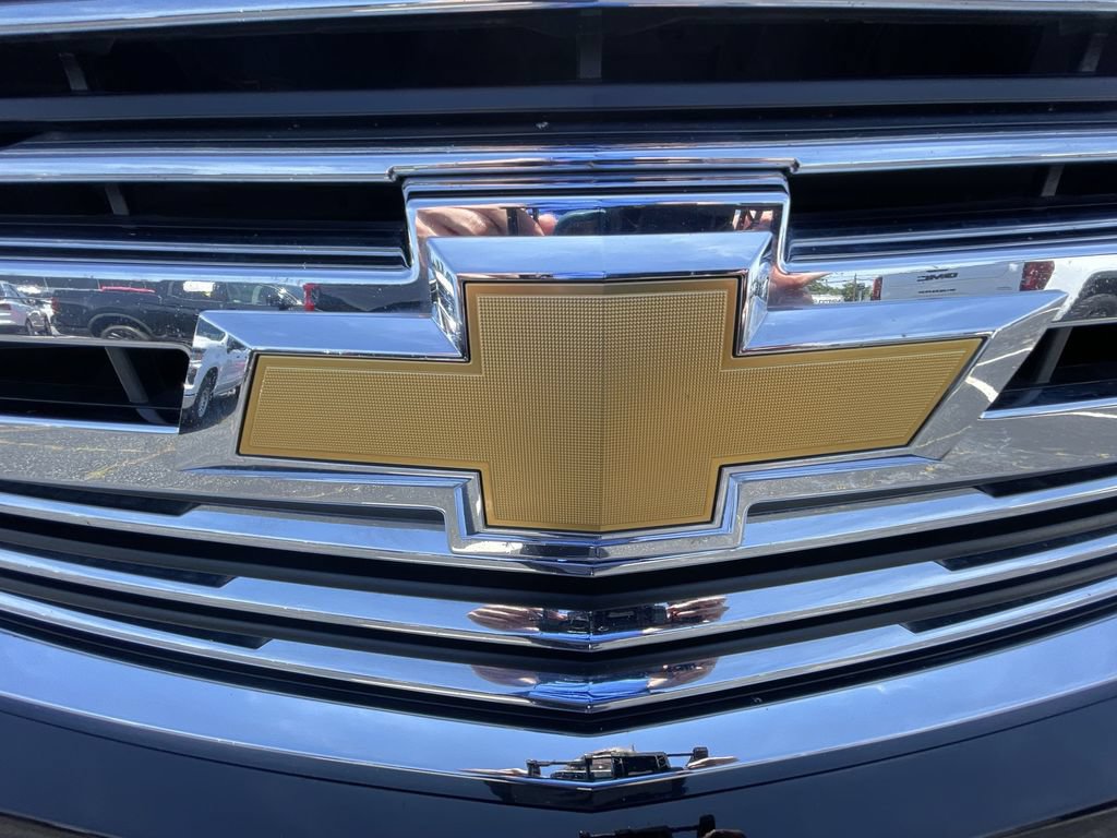 Used 2019 Chevrolet Suburban Premier RWD image 31