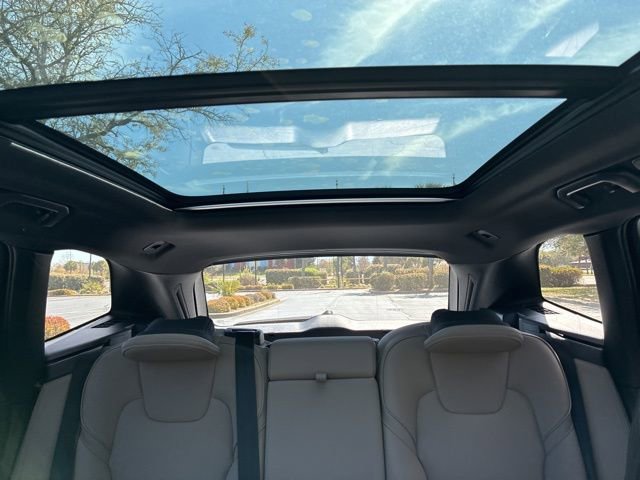 New 2026 Volvo XC60 B5 Plus w/ Protection Package Premier AWD/4WD image 34