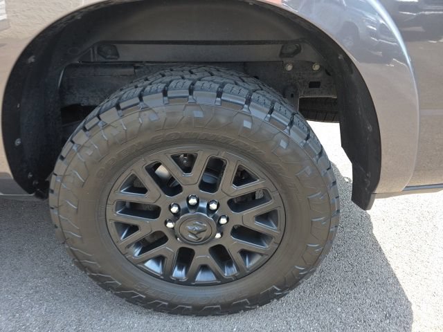 Used 2025 RAM 2500 Limited AWD/4WD image 9