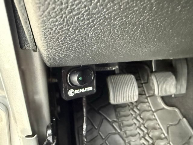 Used 2012 Jeep Wrangler Unlimited Sahara AWD/4WD image 56