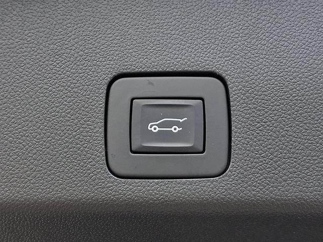 Used 2022 Buick Encore GX Essence w/ Experience Buick Package AWD/4WD image 32