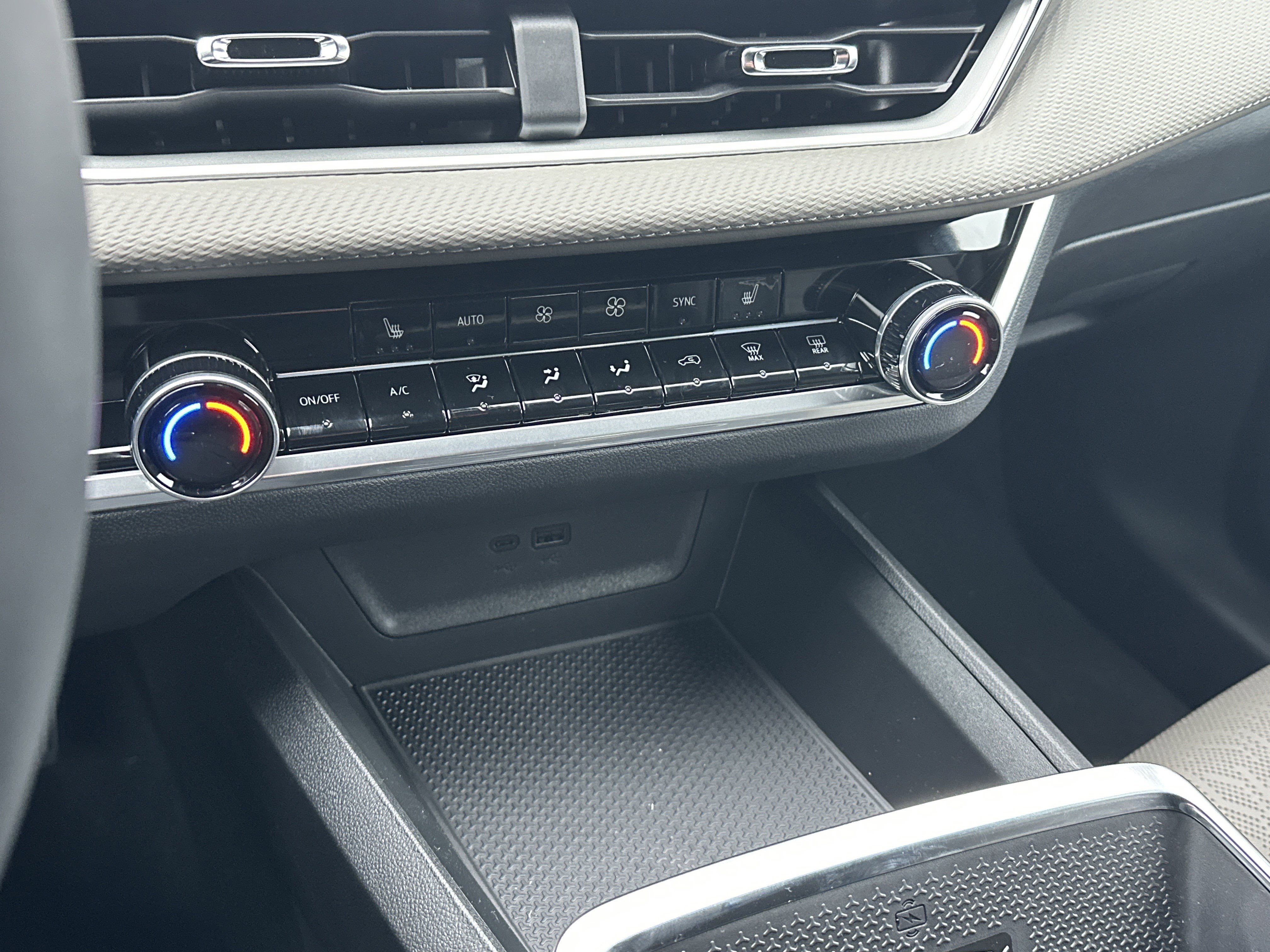 New 2026 Chevrolet Equinox LT w/ Convenience Package II image 23