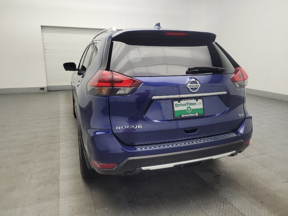 Used 2019 Nissan Rogue SV w/ Sun & Sound Touring Package FWD image 6