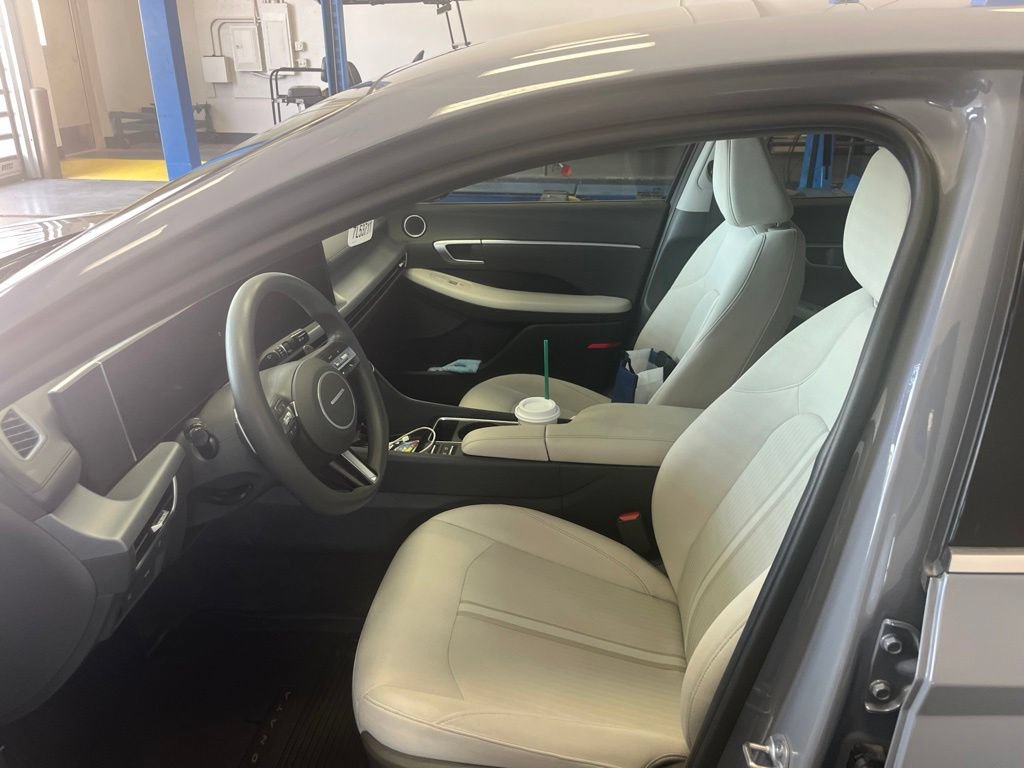 Used 2024 Hyundai Sonata SEL AWD/4WD image 4
