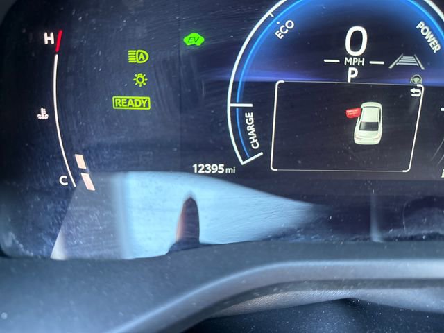 Used 2025 Toyota Camry LE w/ Convenience Package image 16