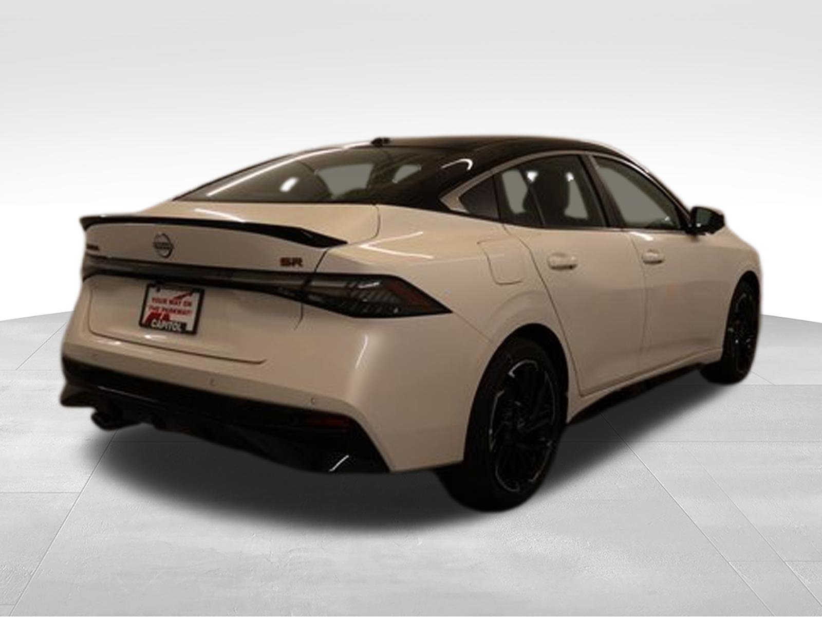 New 2026 Nissan Sentra SR w/ SR Premium Package FWD image 2