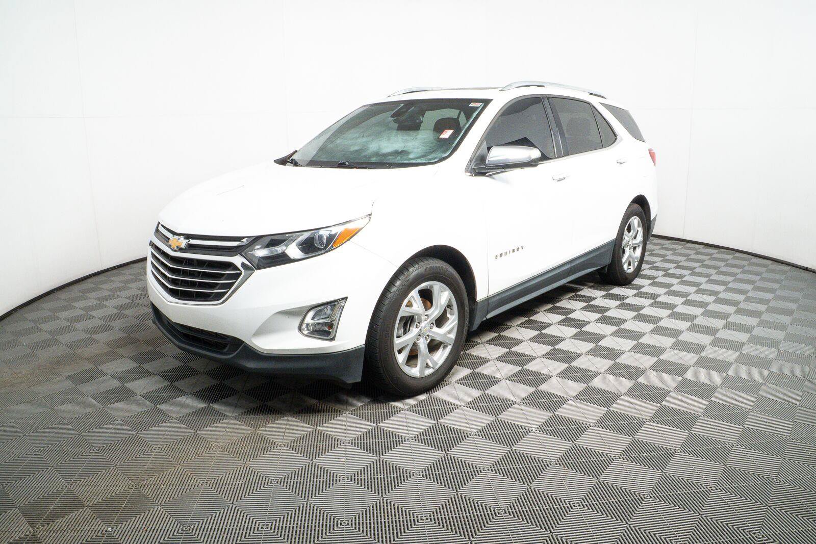 Used 2018 Chevrolet Equinox Premier FWD image 40