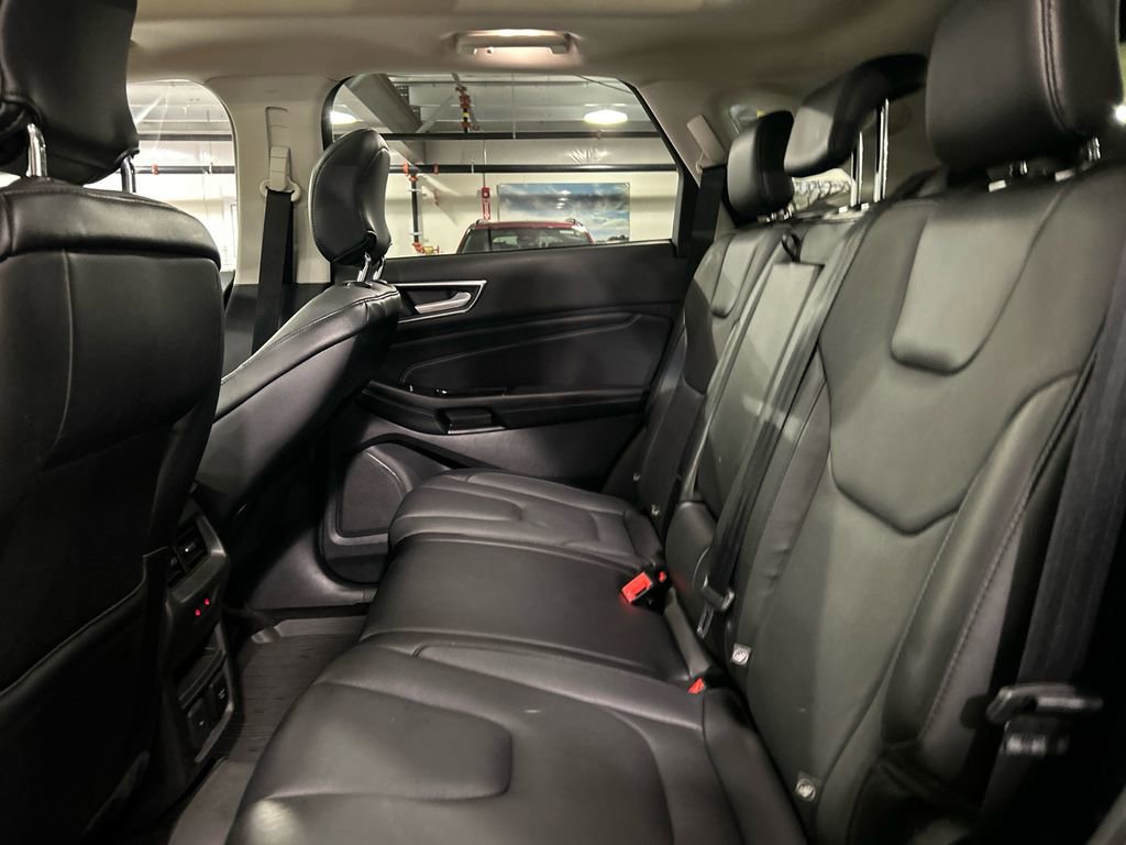 Used 2018 Ford Edge Titanium w/ Equipment Group 301A image 23
