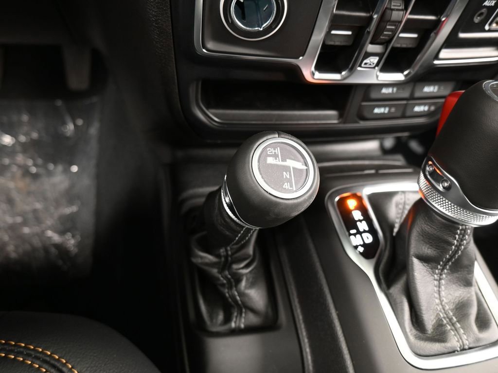 Used 2024 Jeep Gladiator Sport w/ Premium Package image 27