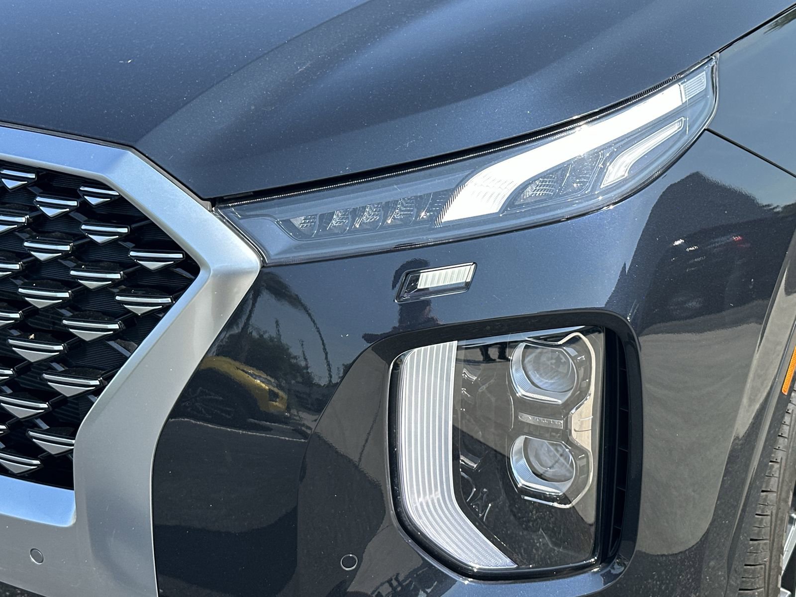 Used 2021 Hyundai Palisade Calligraphy w/ Cargo Package AWD/4WD image 11