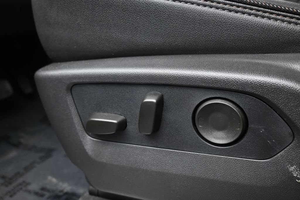 Used 2026 Chevrolet Silverado 1500 High Country RWD image 13