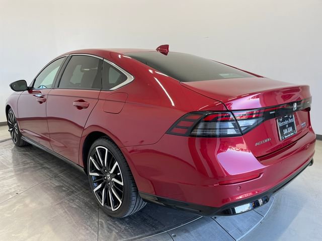 Used 2024 Honda Accord Touring image 9