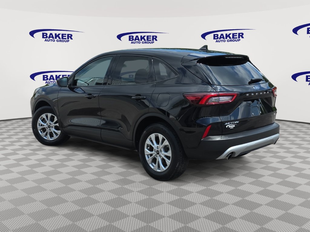 Used 2025 Ford Escape Active AWD/4WD image 6