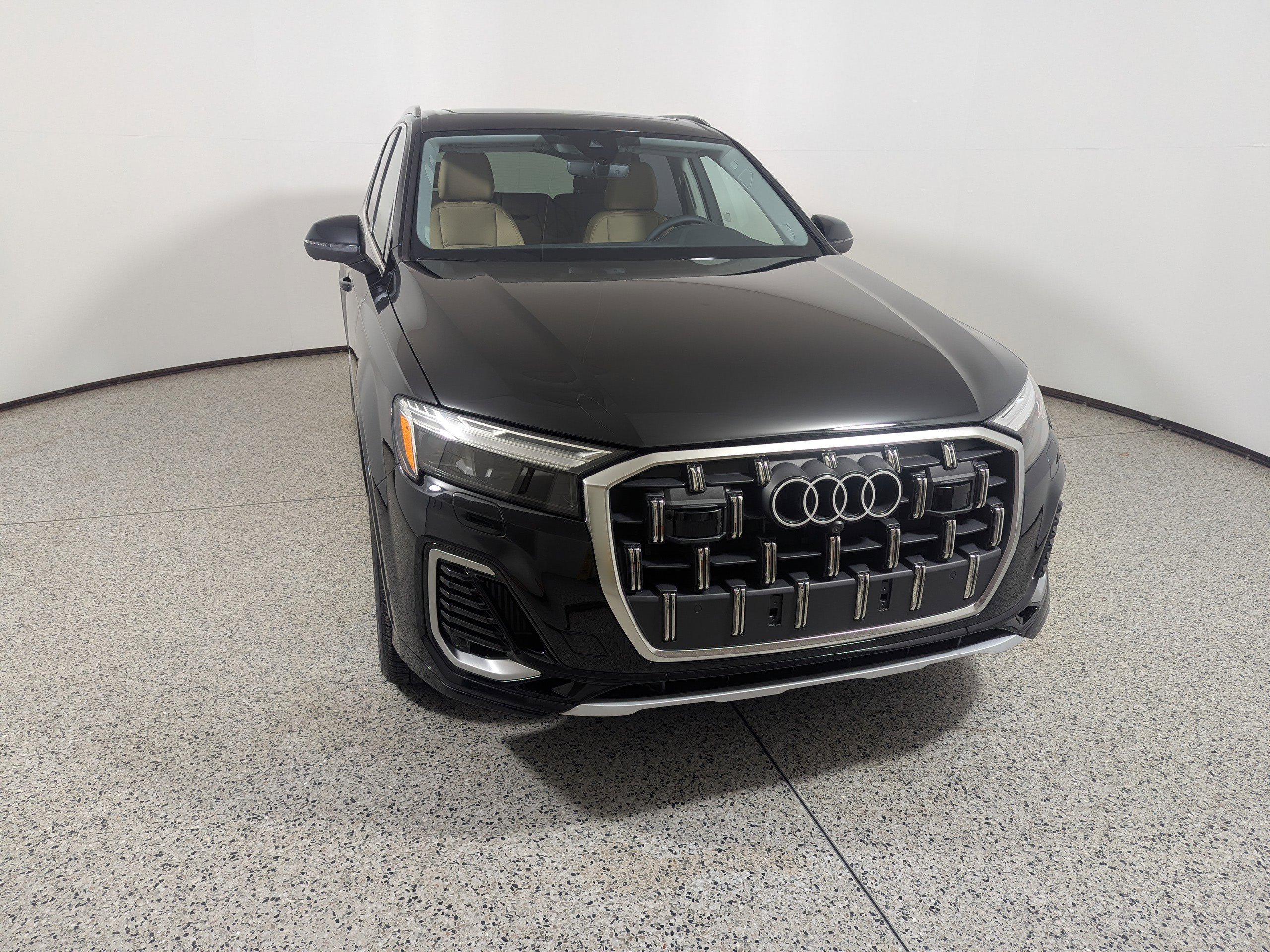 New 2025 Audi Q7 3.0T Premium Plus