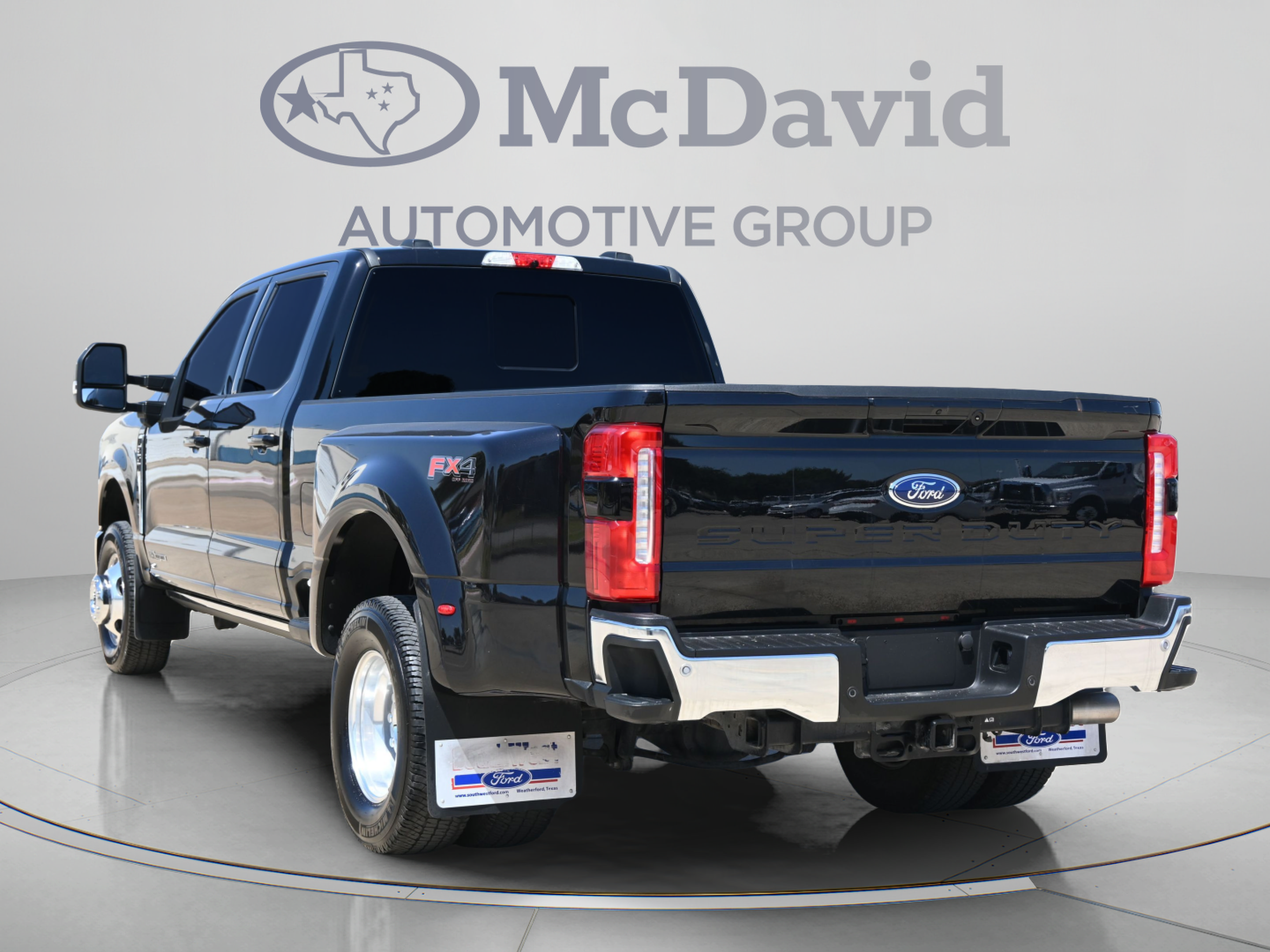 Used 2025 Ford F350 Lariat w/ Lariat Ultimate Package AWD/4WD image 8