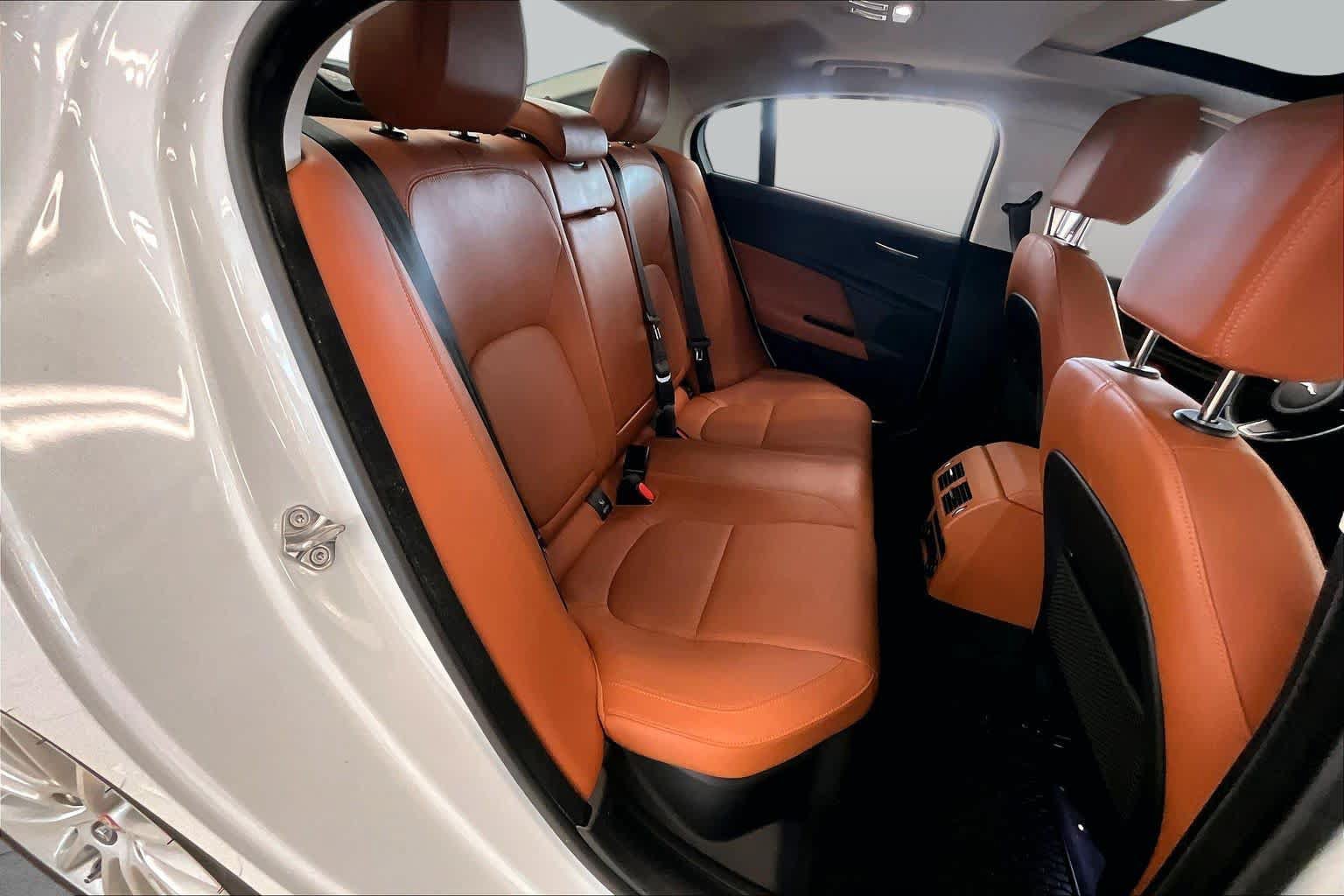 Used 2018 Jaguar XE Portfolio RWD image 20