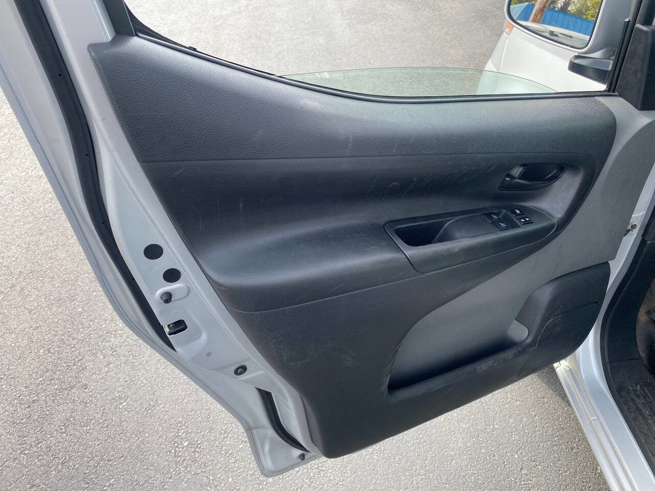 Used 2019 Nissan NV200 SV w/ Navigation Package image 21