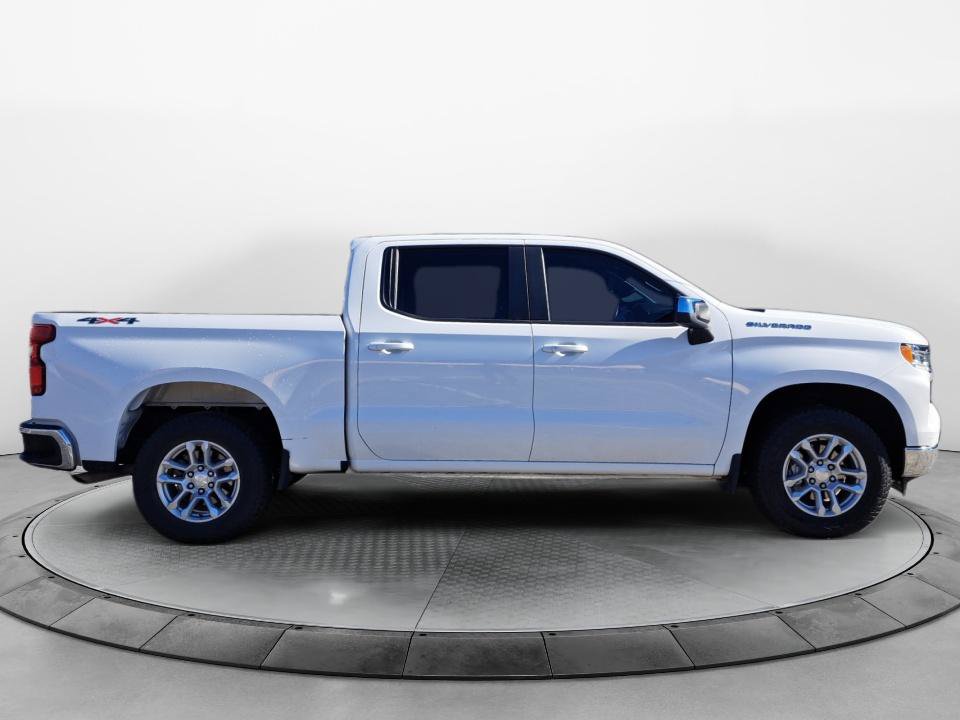 Used 2023 Chevrolet Silverado 1500 LT AWD/4WD image 7