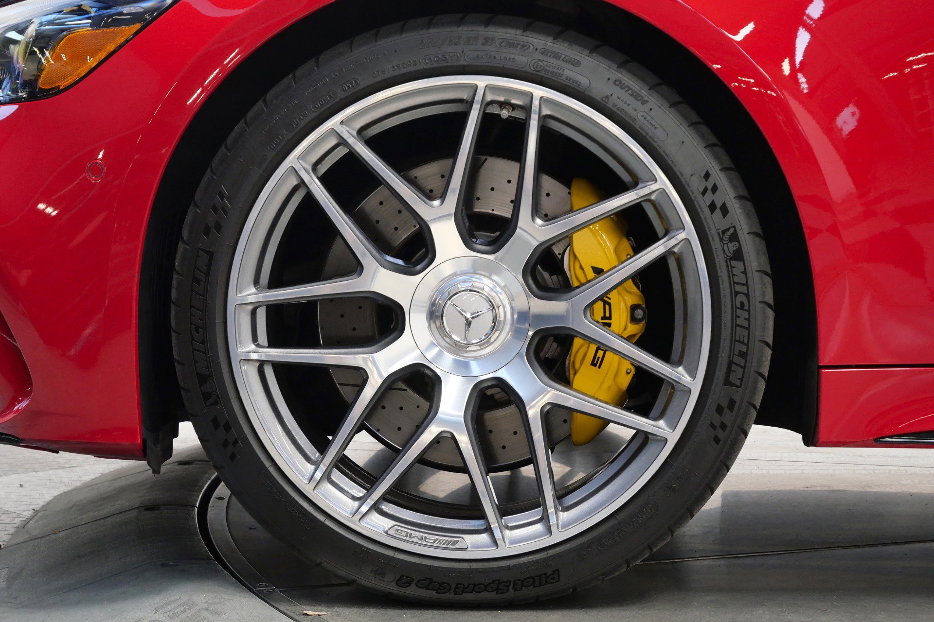 Used 2019 Mercedes-Benz AMG GT 63 image 10