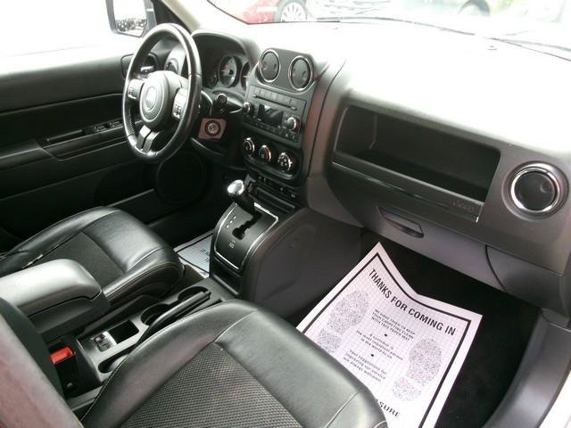 Used 2016 Jeep Patriot Sport w/ Power Value Group AWD/4WD image 25