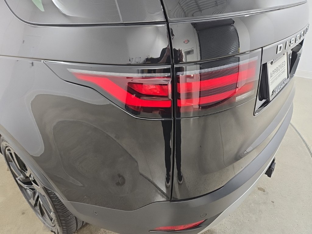 Certified 2025 Land Rover Discovery S AWD/4WD image 24