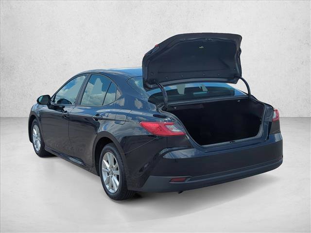 Used 2025 Toyota Camry LE FWD image 9