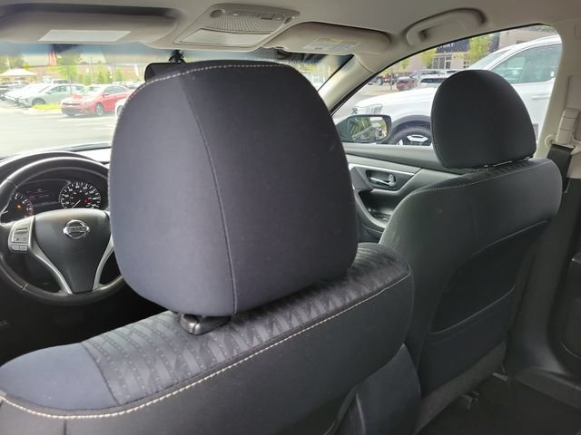 Used 2018 Nissan Altima 2.5 SV FWD image 12