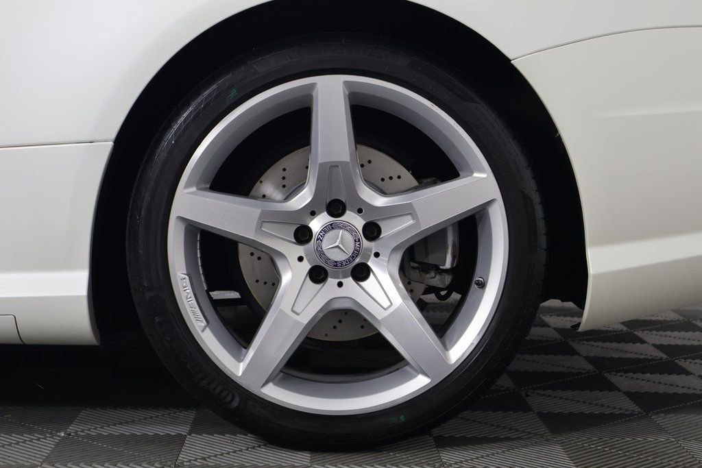 Used 2013 Mercedes-Benz SL 550 image 16