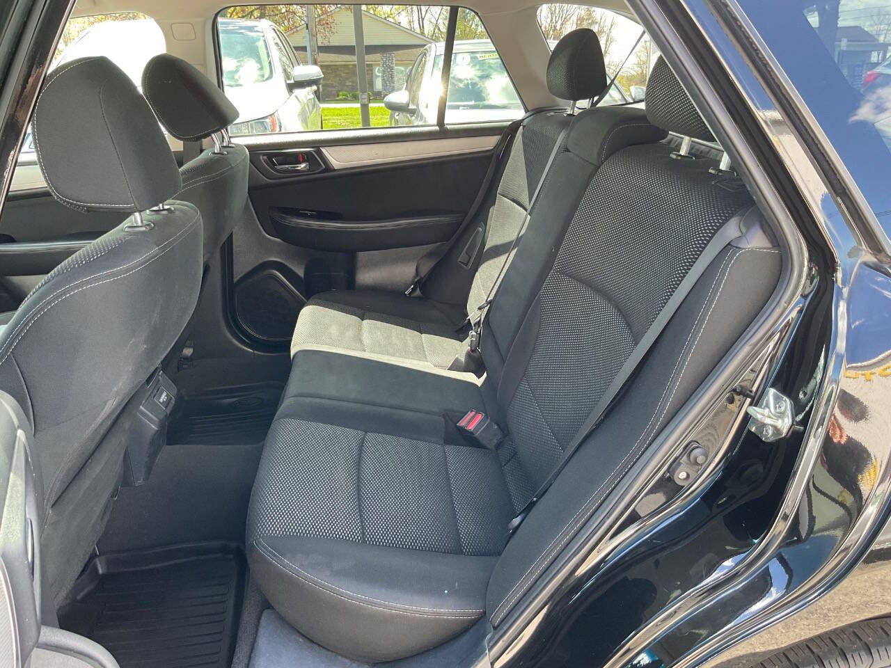 Used 2018 Subaru Outback 2.5i Premium AWD/4WD image 14