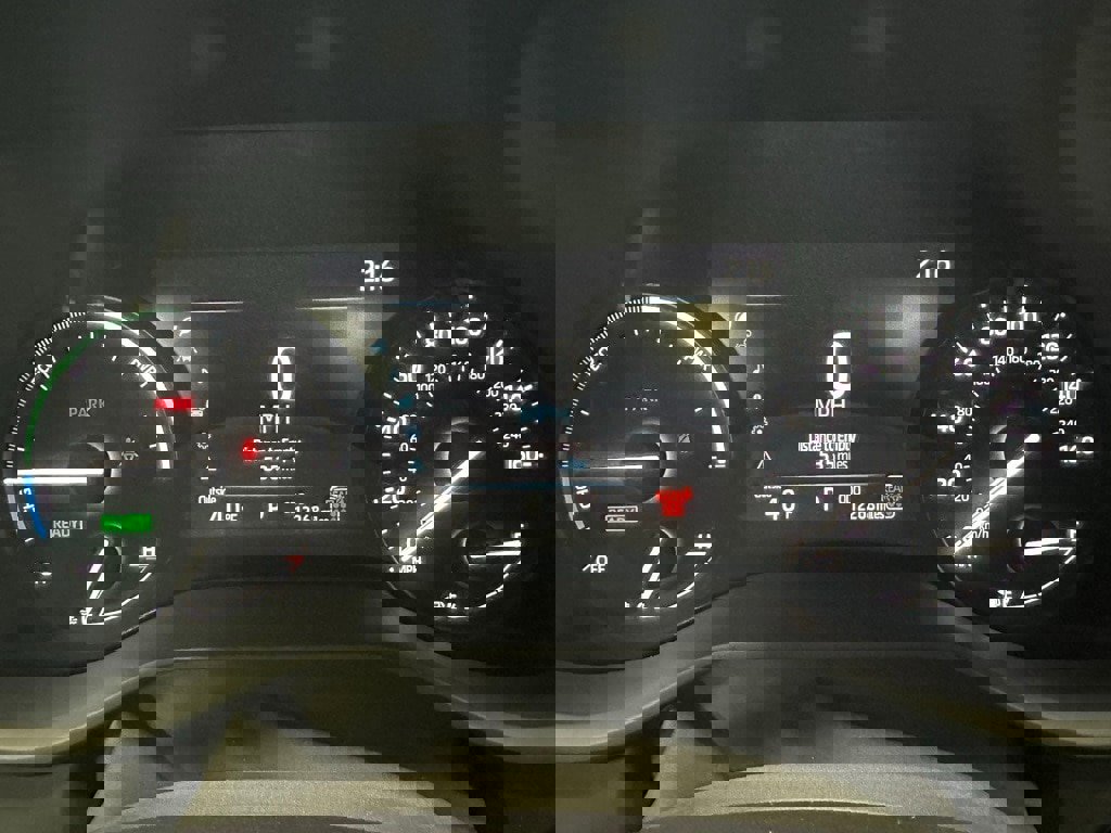 Used 2025 Toyota Sienna XLE image 23