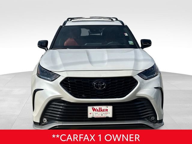 Used 2024 Toyota Highlander XSE image 2