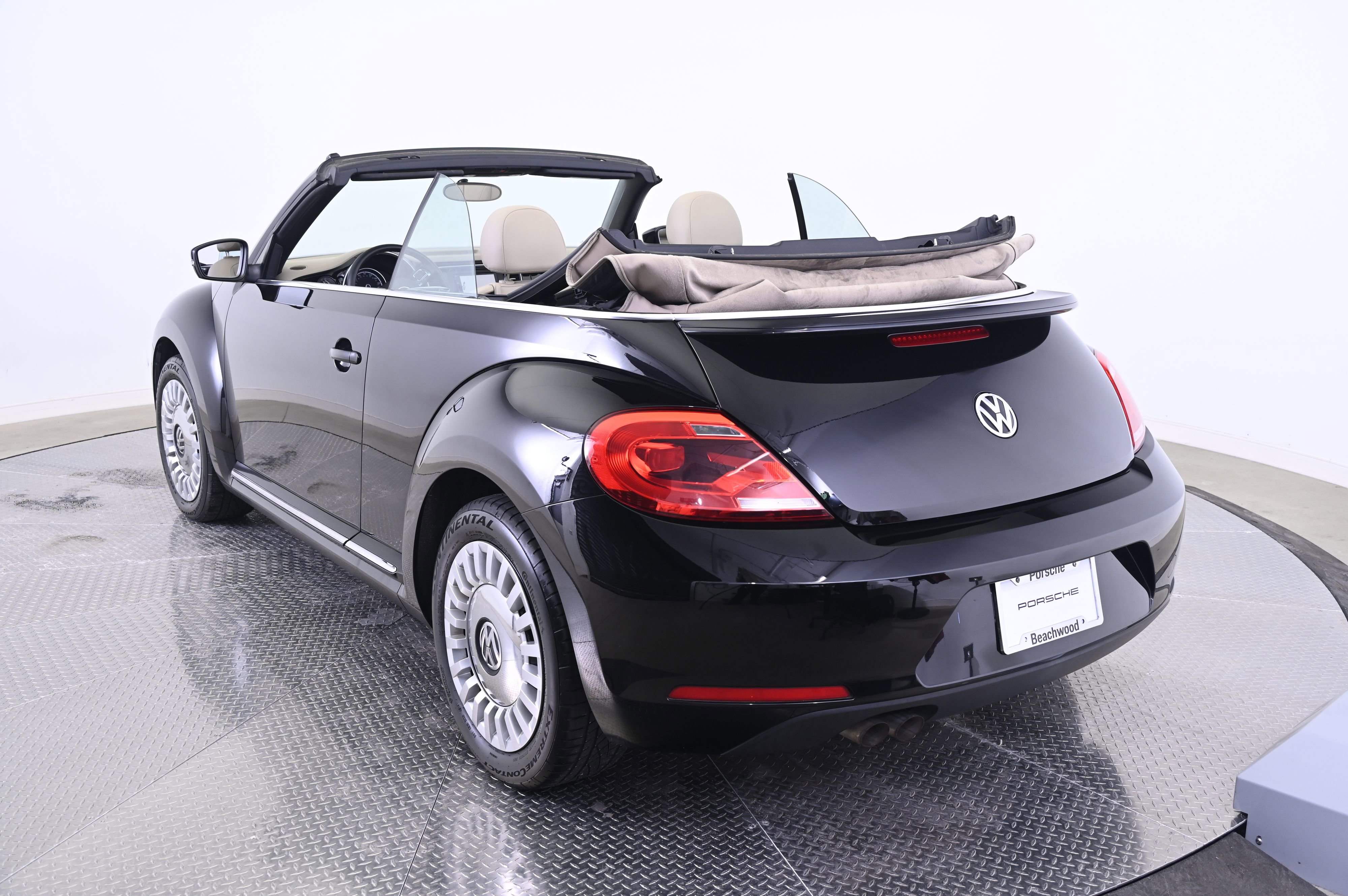 Used 2015 Volkswagen Beetle 1.8T image 3