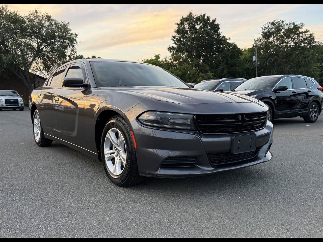Used 2020 Dodge Charger SXT w/ Leather Interior Group RWD image 1