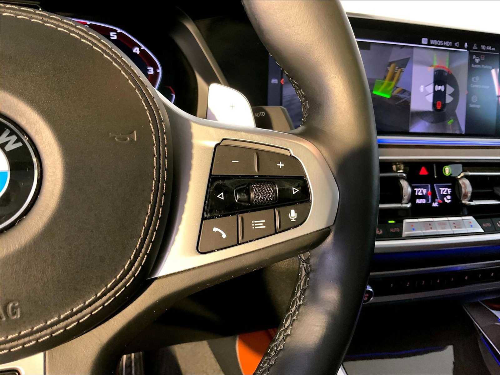 Used 2022 BMW X6 M50i w/ Executive Package image 28