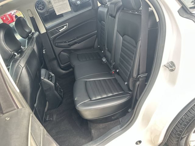 Used 2019 Ford Edge SEL w/ Equipment Group 201A AWD/4WD image 26