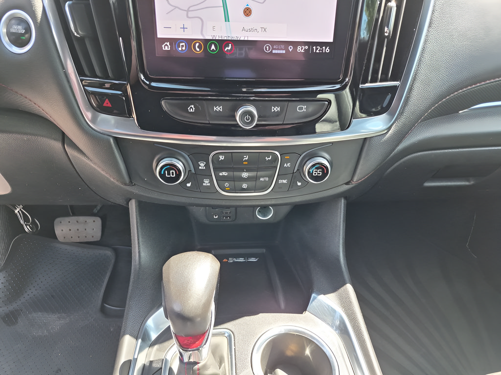 Used 2022 Chevrolet Traverse RS FWD image 29